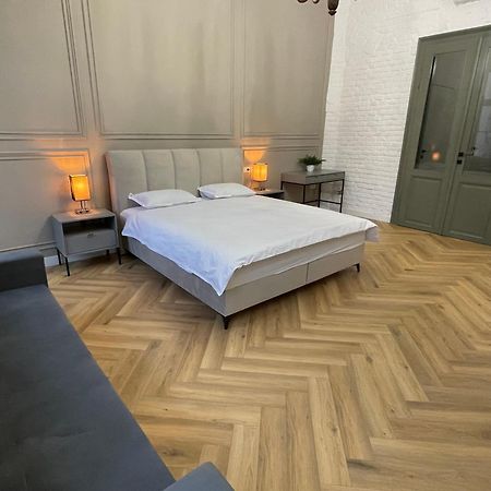 Апартаменты Alexander Flat_Alecsandri Орадя Экстерьер фото